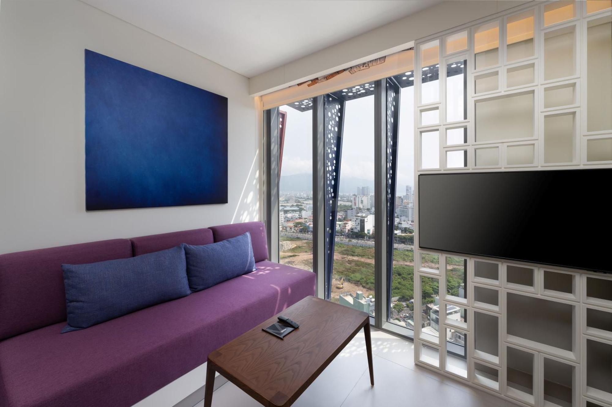 Wink Icon Hotel Danang Riverside - Luxury Suites - 24Hrs Stay & Rooftop Pool Bar المظهر الخارجي الصورة