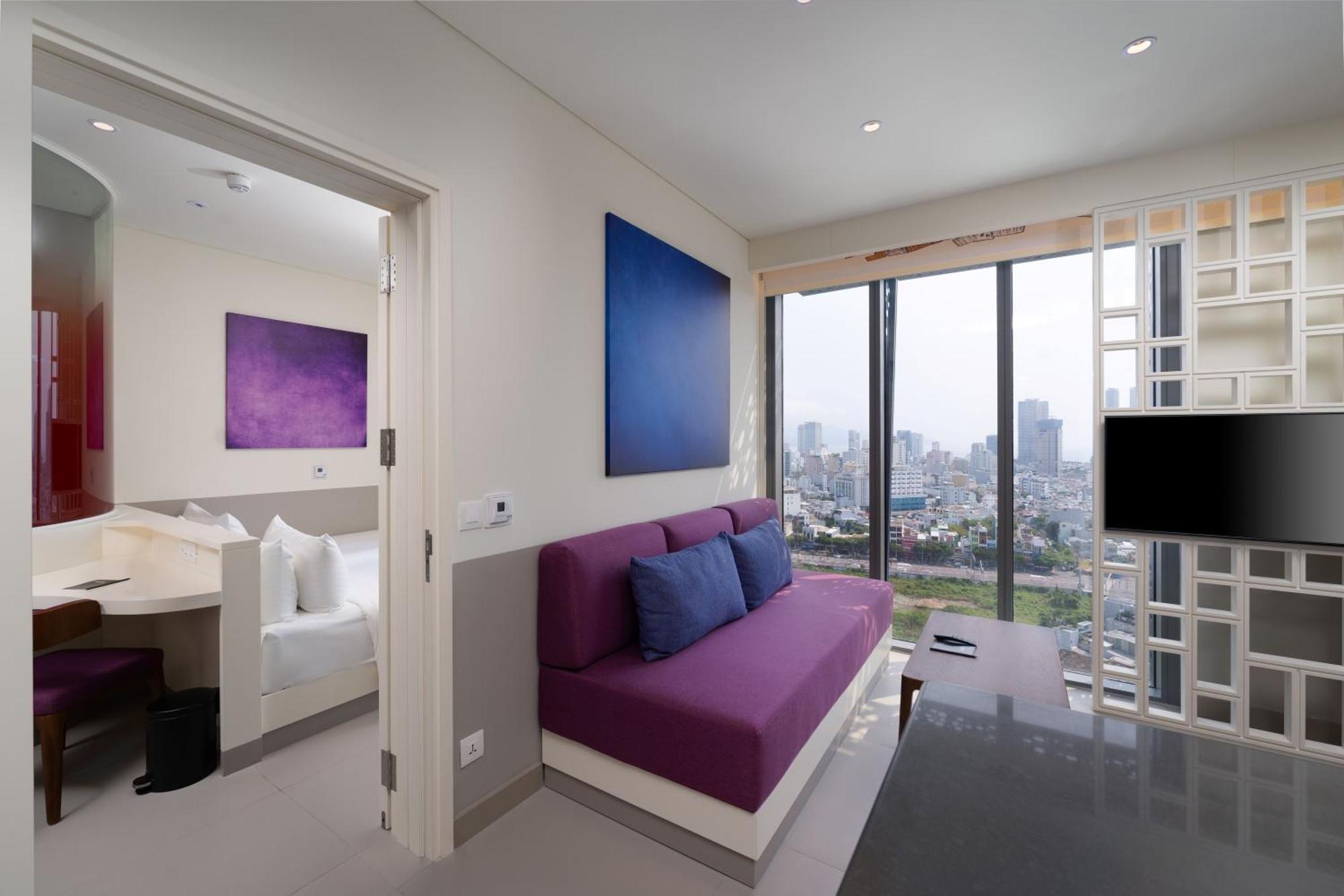 Wink Icon Hotel Danang Riverside - Luxury Suites - 24Hrs Stay & Rooftop Pool Bar المظهر الخارجي الصورة